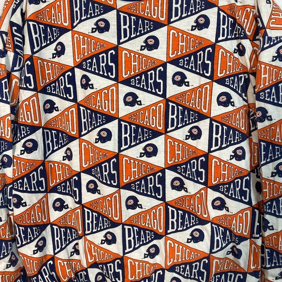1980s Vintage NFL Chicago Bears Big Spell-Out Reversible Crew Neck Sweatshirt - Picture 8 of 14